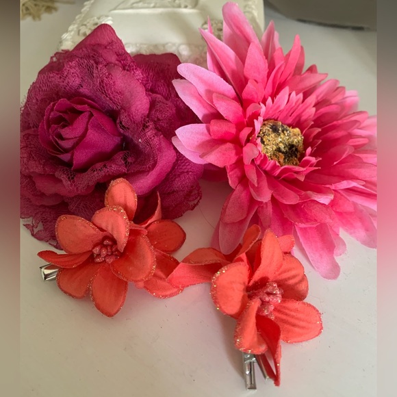 Accessories - Hair Flower Bundle! 🌸